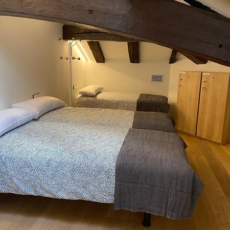 Albergue Turistico De Eugi Екстер'єр фото