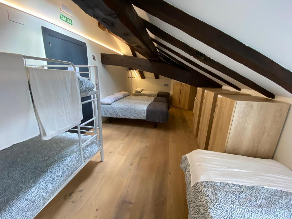 Albergue Turistico De Eugi Екстер'єр фото