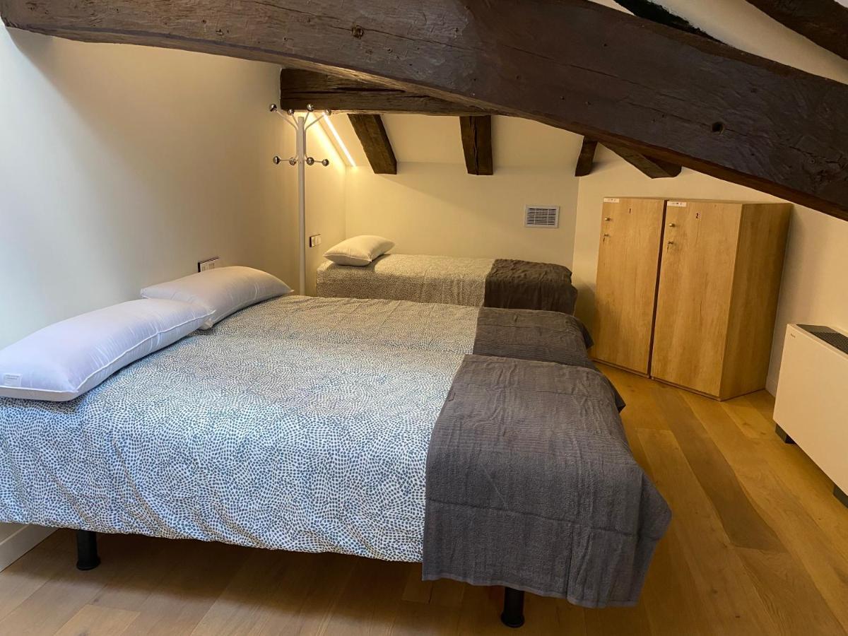 Albergue Turistico De Eugi Екстер'єр фото