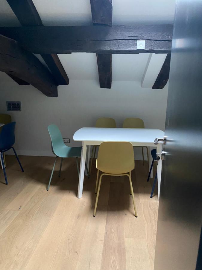 Albergue Turistico De Eugi Екстер'єр фото